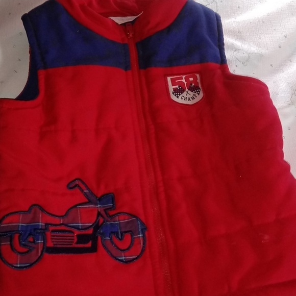 Different clothes - Picture 1 of 6